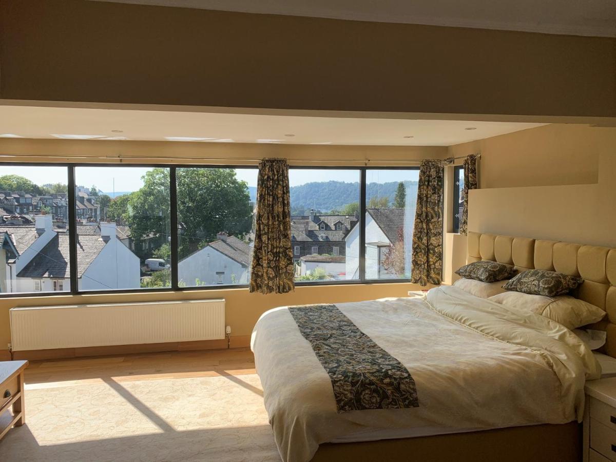 The Penthouse Bowness Luxury Loft Jacuzzi Bath & Complimentary Lakeview Spa Membership מראה חיצוני תמונה